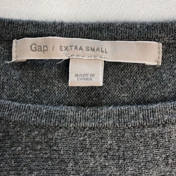 GAP🍃Long-Sleeve Gray Scoop Neck Knit Jersey Top🍃 - Picture 10 of 12